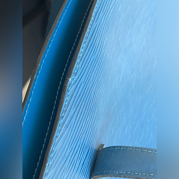 Louis Vuitton St. Jacques GM (BLUE) - Picture 15 of 16